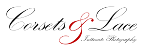 A black and red logo featuring the letter g, displayed prominently on the homepage.